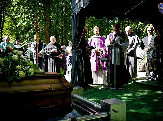 Pogrzeb o. Ludwika Bartoszaka