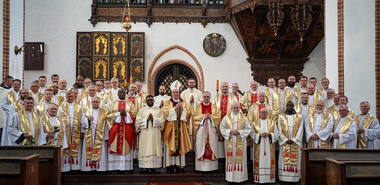 Grafika Święcenia u franciszkanów 2026