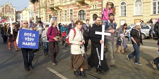 Franciszkanie na „Marszu dla życia” w Pradze