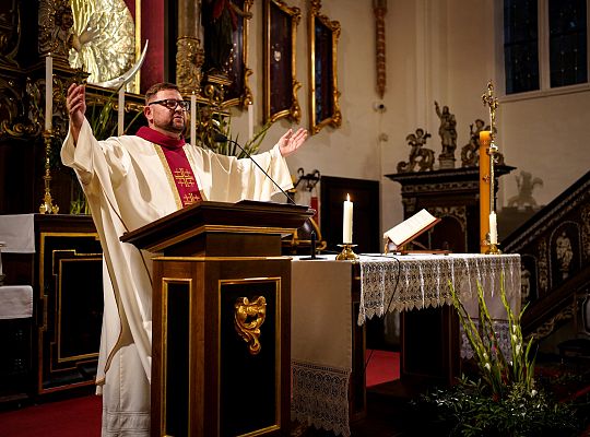 Święto Słowa w Gdańsku: duchowa uczta w Kościele Świętej Trójcy