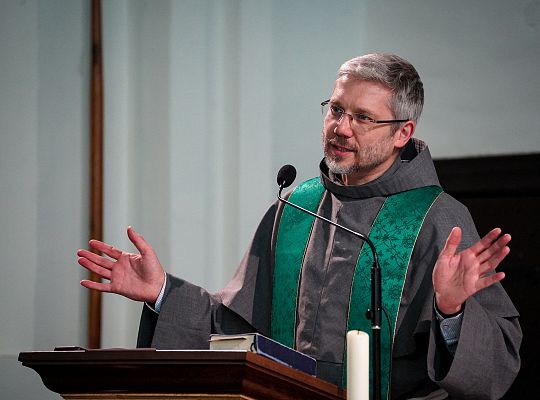 Święto Słowa w Gdańsku: duchowa uczta w Kościele Świętej Trójcy