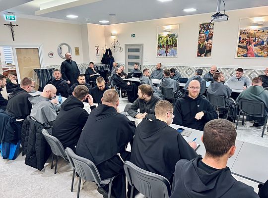 Formacja młodych braci z federacji FEMO