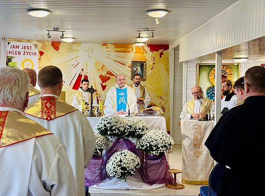 Formacja młodych braci z federacji FEMO