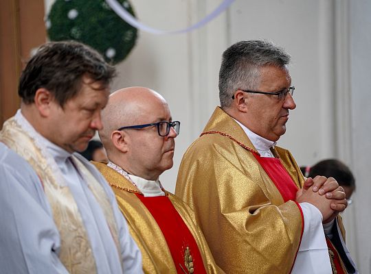 „Jak mogliście to uczynić, kapłani, że trzymając Go w dłoniach, nie oszaleliście z miłości?”
