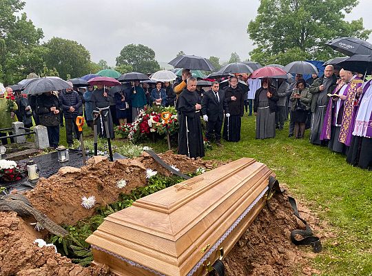 Grafika #3: Pogrzeb o. Andrzeja Cyrańskiego