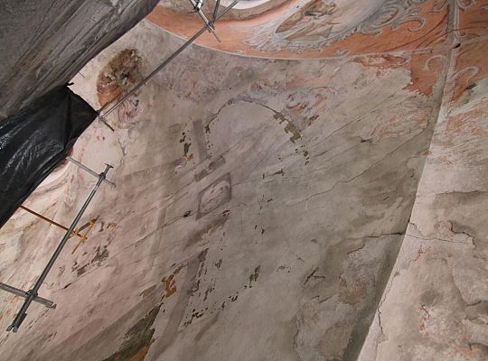 Grafika #8: Renowacja fresków w Wilnie