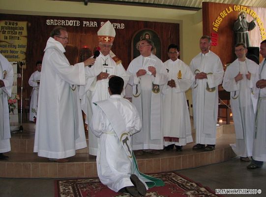 Grafika #2: Fr. Vincente - pierwszy franciszkański kapłan Ekwadorczyk