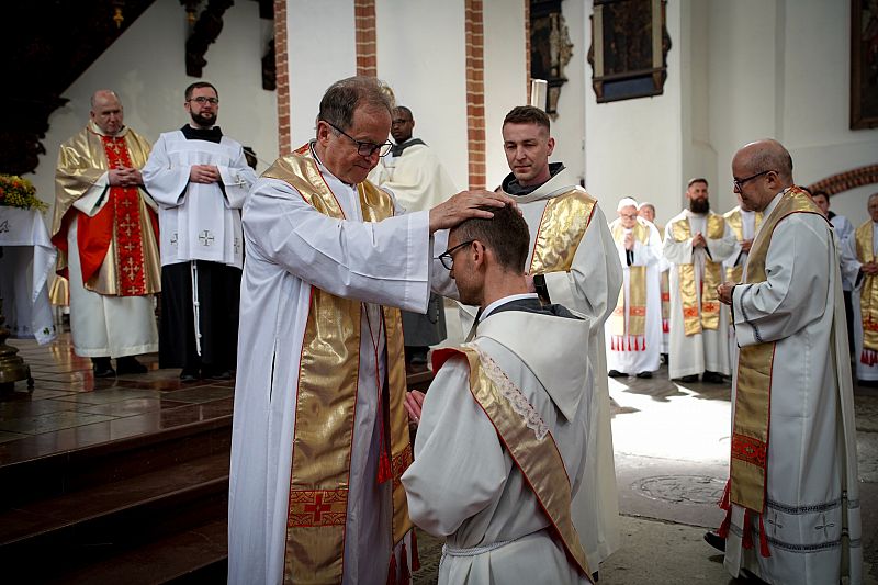 Święcenia diakonatu i prezbiteratu