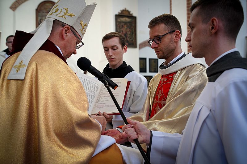 Święcenia diakonatu i prezbiteratu
